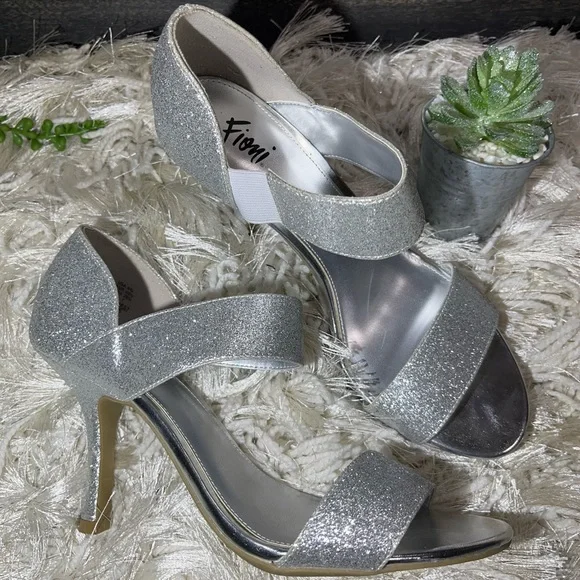 FIONI Clothing Shoes 24new Fioni Silver Sparkle Glitter Peep
